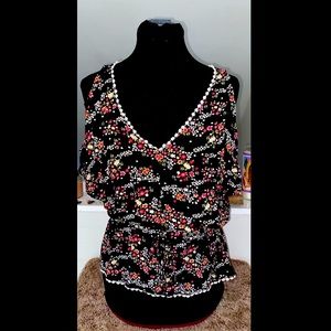 No Boundaries Peek-a-Boo Floral Blouse